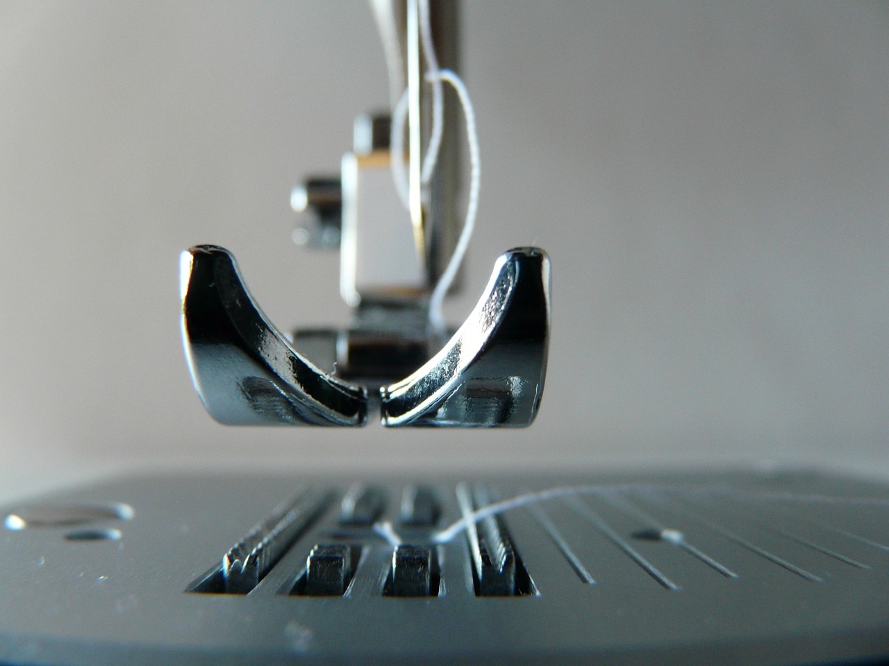 Common Sewing Machine Problems and How to Fix Them
